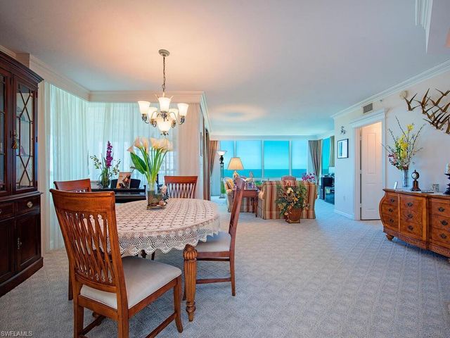 7515 Pelican Bay BLVD # 17A, Naples, FL 34108