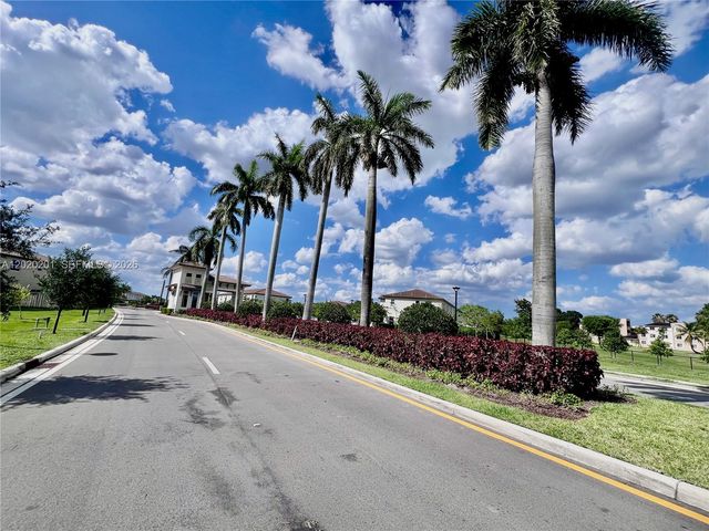 12023 NW 24th Pl 12023, Miami, FL 33167
