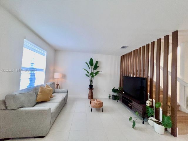 12023 NW 24th Pl 12023, Miami, FL 33167