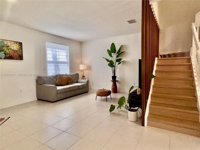 12023 NW 24th Pl 12023, Miami, FL 33167