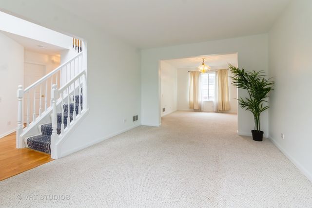 3425 Butler Walk, Naperville, IL 60564