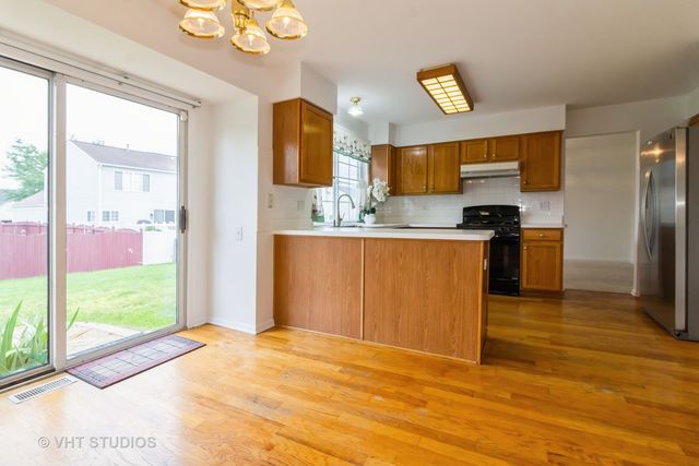 3425 Butler Walk, Naperville, IL 60564