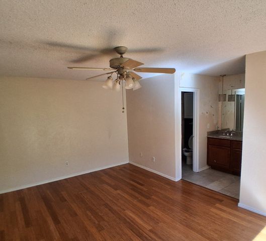 4917 Willowhaven Circle, Garland, TX 75043