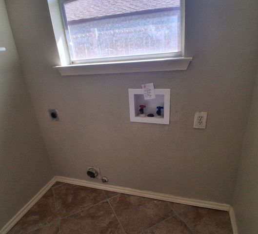 4917 Willowhaven Circle, Garland, TX 75043