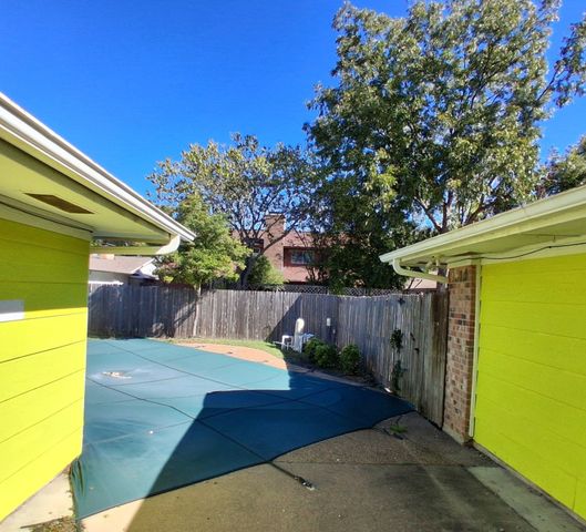 4917 Willowhaven Circle, Garland, TX 75043