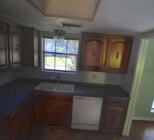 4917 Willowhaven Circle, Garland, TX 75043