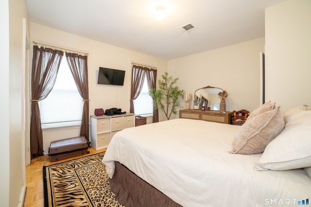 257 Saint John Street, New Haven, CT 06511