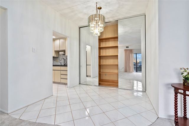 5600 Munhall Road 203, Squirrel Hill, PA 15217