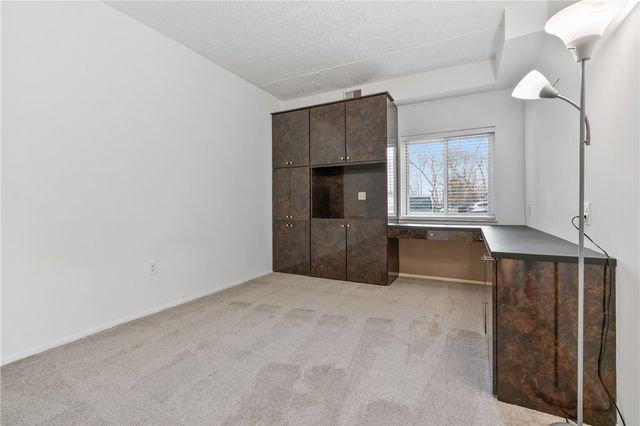 5600 Munhall Road 203, Squirrel Hill, PA 15217