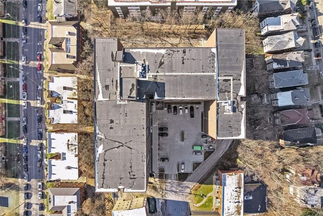 5600 Munhall Road 203, Squirrel Hill, PA 15217