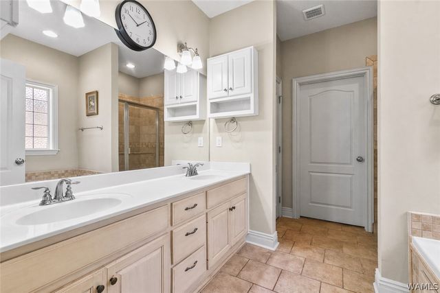 13987 Knoll Pointe, Northport, AL 35475