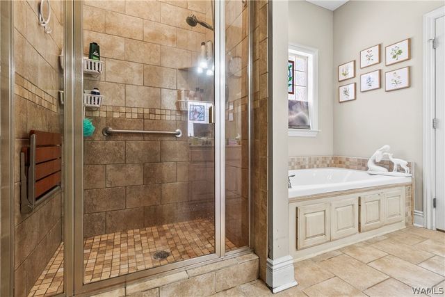 13987 Knoll Pointe, Northport, AL 35475