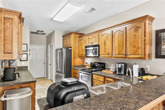 13987 Knoll Pointe, Northport, AL 35475