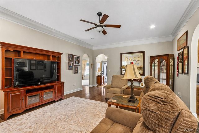 13987 Knoll Pointe, Northport, AL 35475