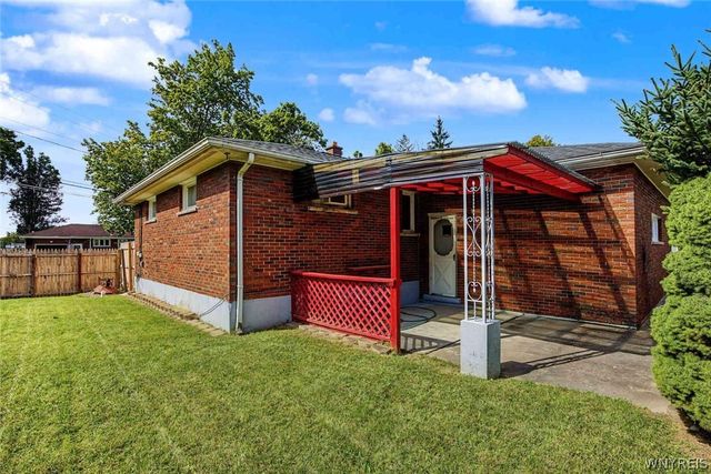 9605 Greenwald Avenue, Niagara Falls, NY 14304
