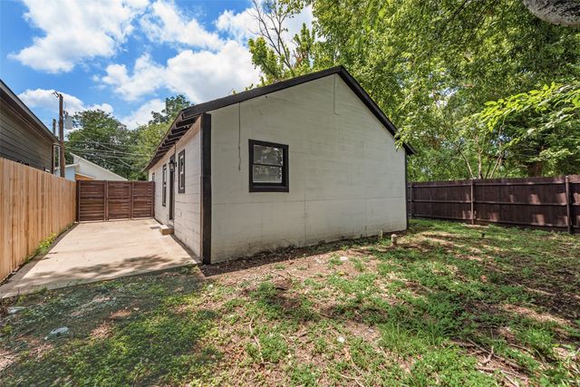 2706 Hector Street, Dallas, TX 75210