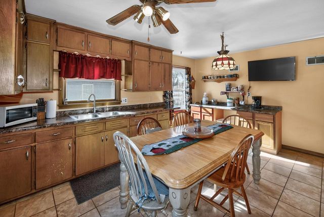 3718 S Iowa AVENUE, Saint Francis, WI 53235