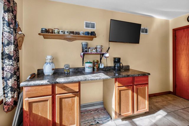 3718 S Iowa AVENUE, Saint Francis, WI 53235