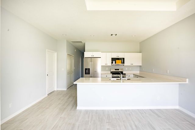 1125 11th Court SW, Vero Beach, FL 32962