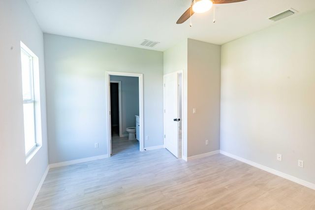 1125 11th Court SW, Vero Beach, FL 32962