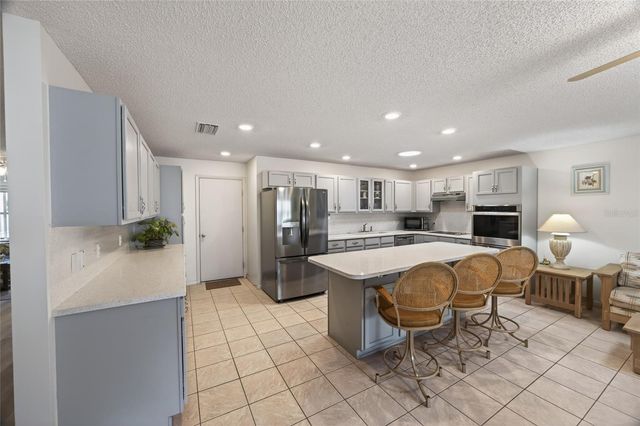 9639 SW 94TH AVENUE C, Ocala, FL 34481