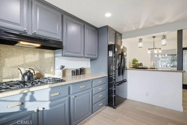 10232 Hialeah, Cypress, CA 90630