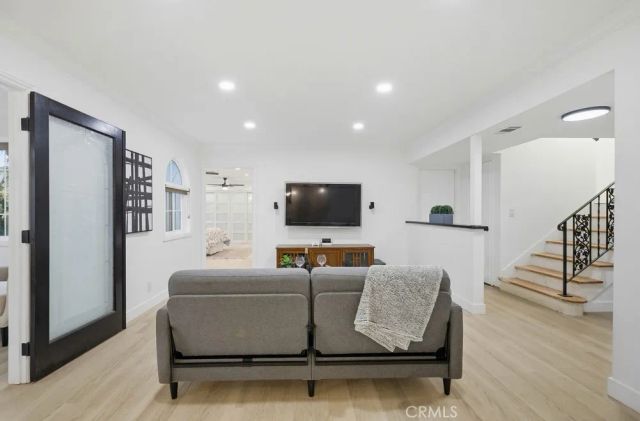 10232 Hialeah, Cypress, CA 90630