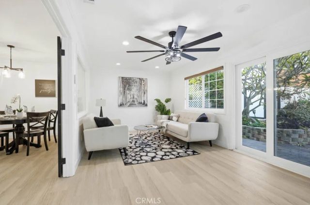 10232 Hialeah, Cypress, CA 90630