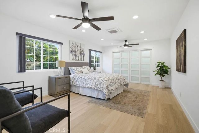 10232 Hialeah, Cypress, CA 90630