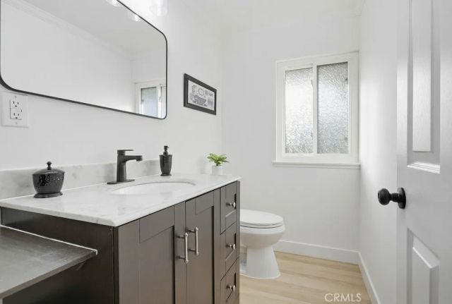 10232 Hialeah, Cypress, CA 90630