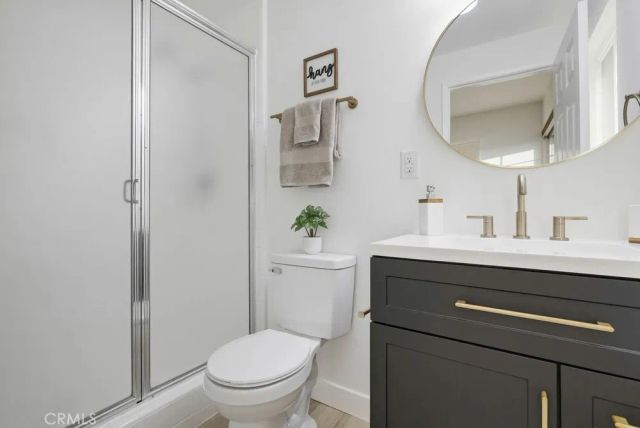 10232 Hialeah, Cypress, CA 90630