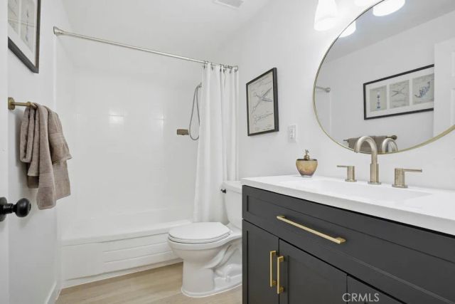 10232 Hialeah, Cypress, CA 90630