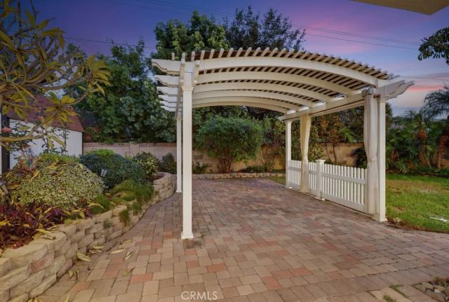 10232 Hialeah, Cypress, CA 90630