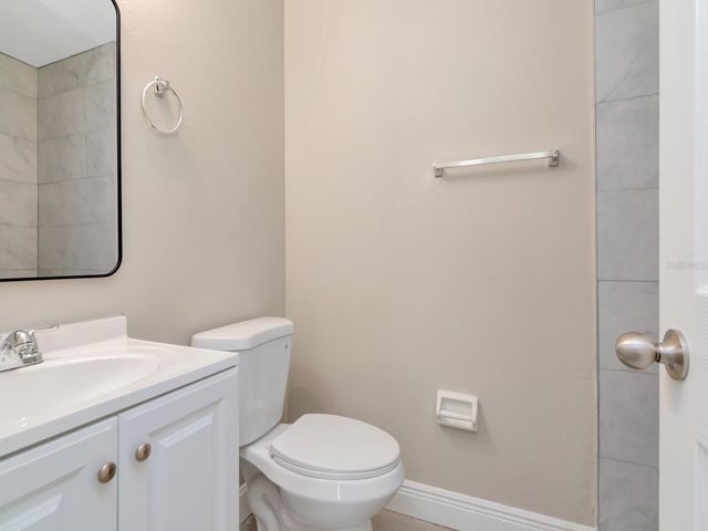 1211 62ND AVENUE E, Bradenton, FL 34203