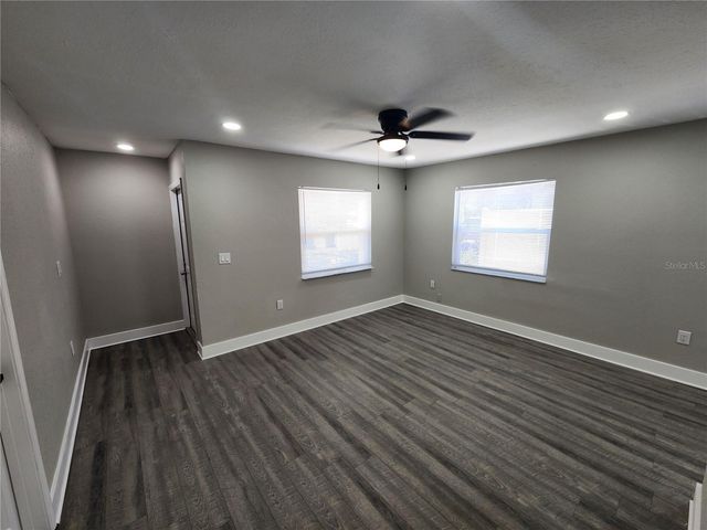 1211 62ND AVENUE E, Bradenton, FL 34203