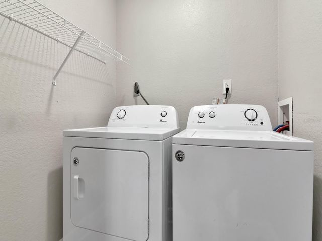 1211 62ND AVENUE E, Bradenton, FL 34203