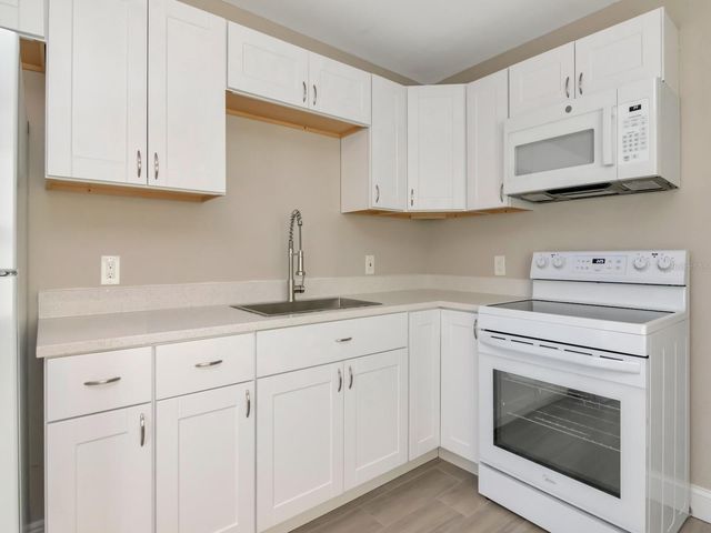 1211 62ND AVENUE E, Bradenton, FL 34203