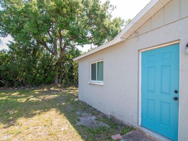 1211 62ND AVENUE E, Bradenton, FL 34203