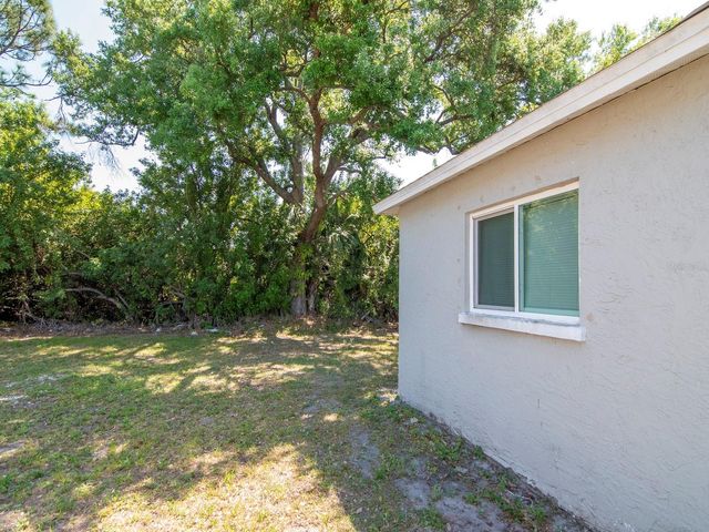 1211 62ND AVENUE E, Bradenton, FL 34203