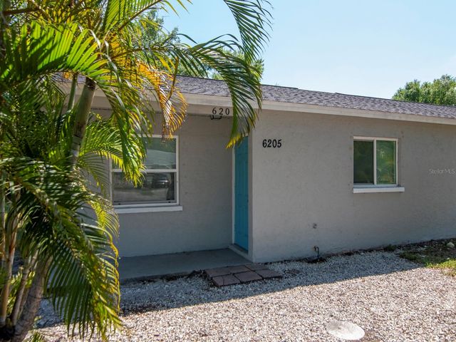 1211 62ND AVENUE E, Bradenton, FL 34203