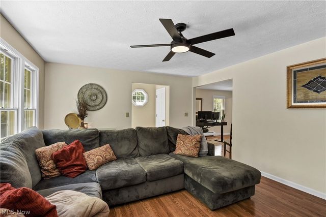 32207 Lake Road, Avon Lake, OH 44012