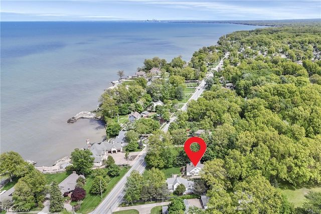 32207 Lake Road, Avon Lake, OH 44012