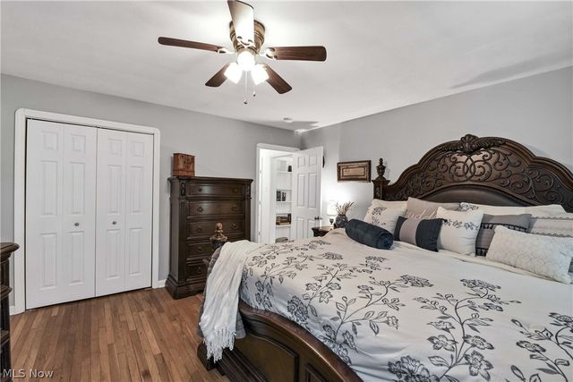 32207 Lake Road, Avon Lake, OH 44012