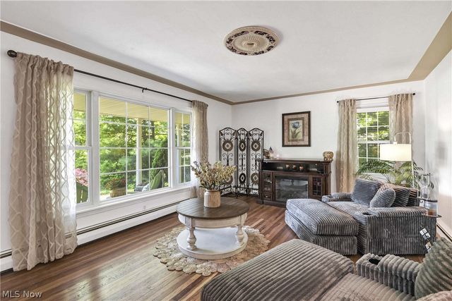 32207 Lake Road, Avon Lake, OH 44012