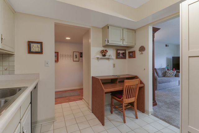 111 Rust Road 110, Bloomington, IL 61701