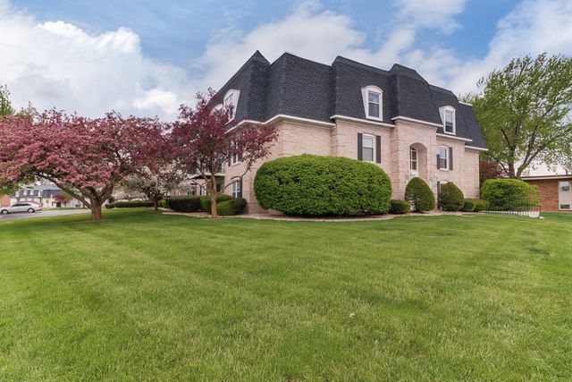 111 Rust Road 110, Bloomington, IL 61701