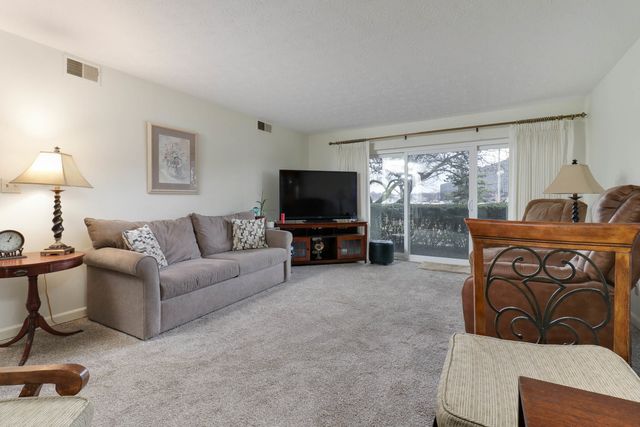 111 Rust Road 110, Bloomington, IL 61701