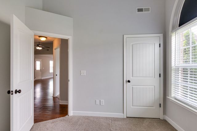 2524 Auldridge Dr, Christiana, TN 37037