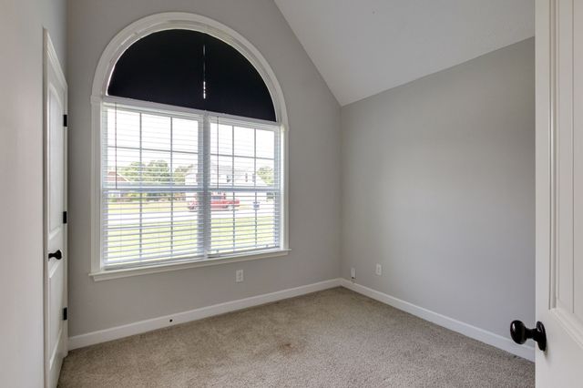 2524 Auldridge Dr, Christiana, TN 37037