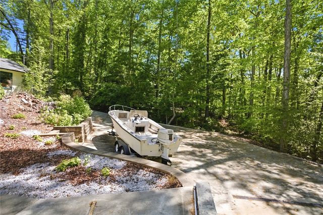 215 Boxwood Lane, Westminster, SC 29693